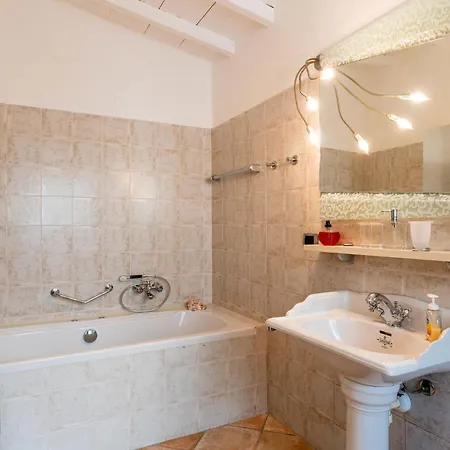 Apartman Daisy By Interhome *